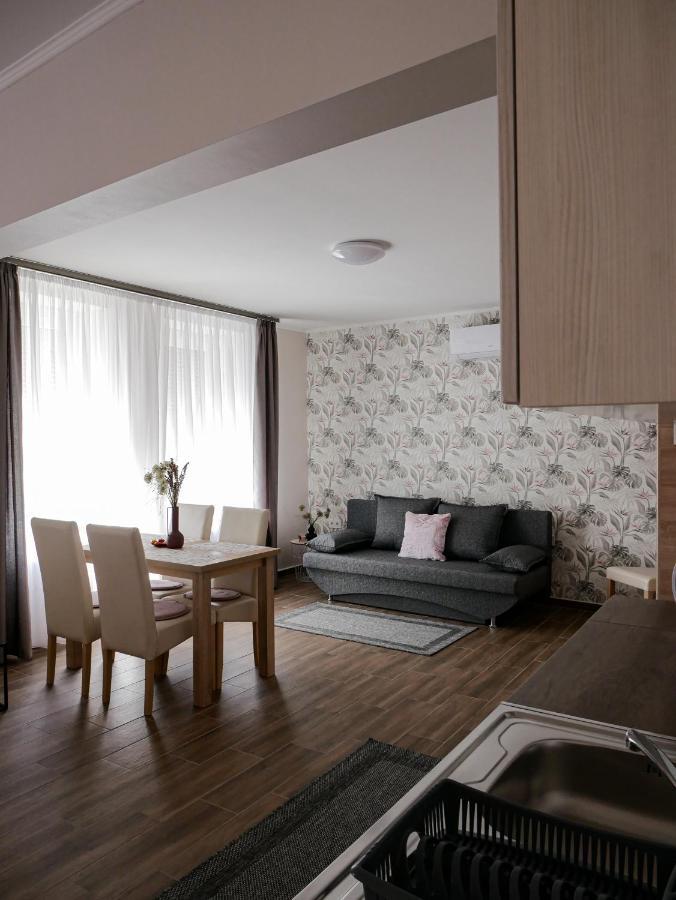 Varfal Apartman Eger Zewnętrze zdjęcie