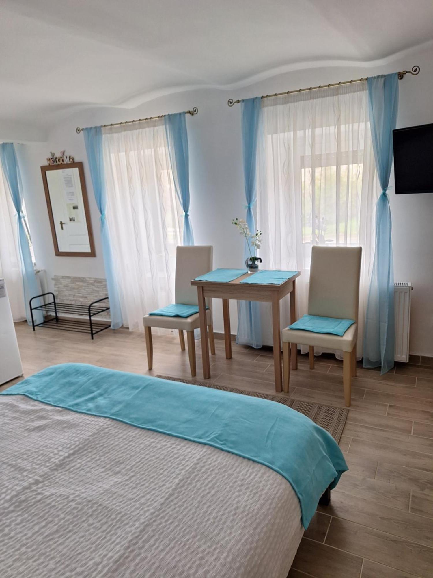 Varfal Apartman Eger Zewnętrze zdjęcie