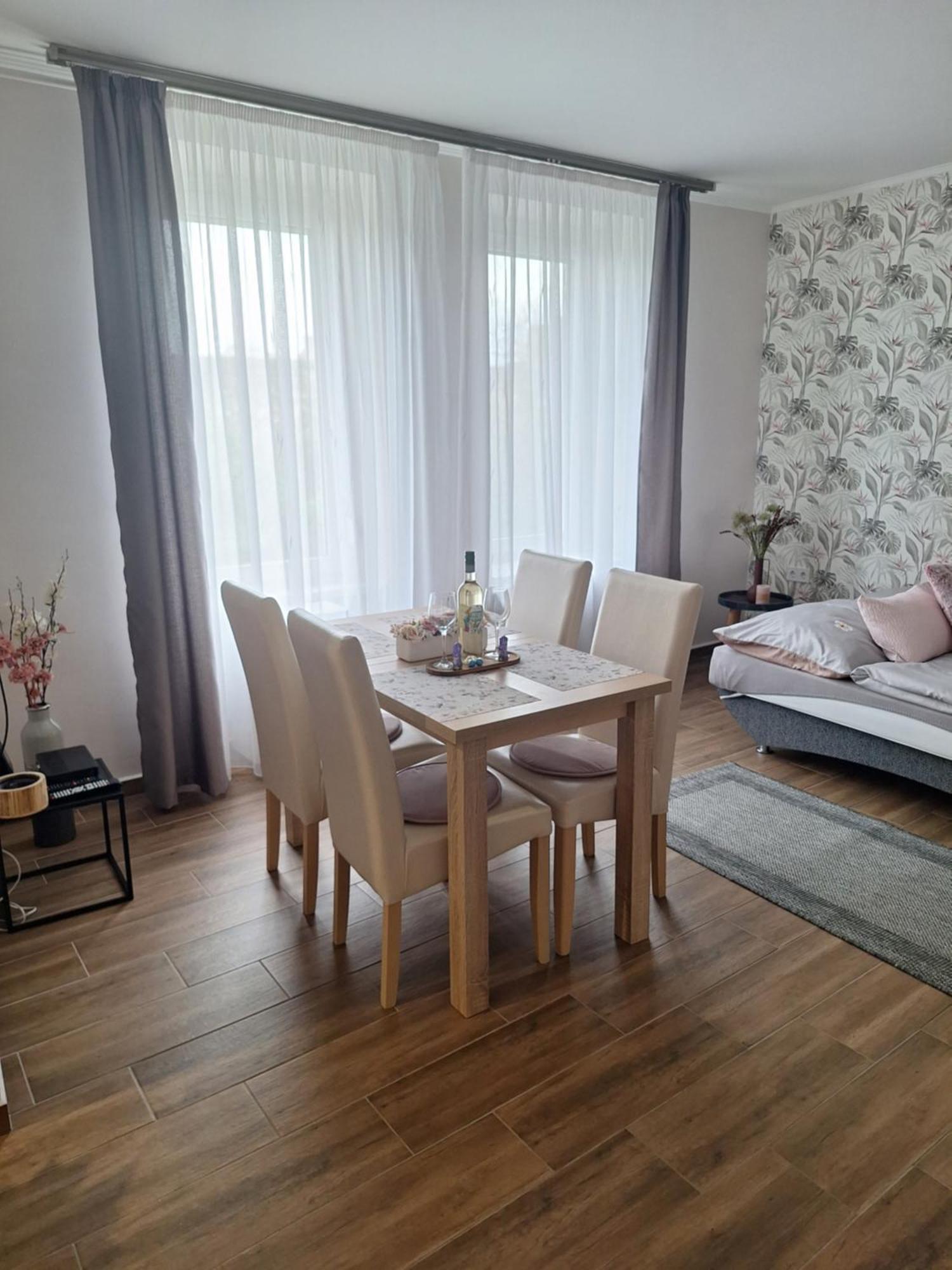 Varfal Apartman Eger Pokój zdjęcie